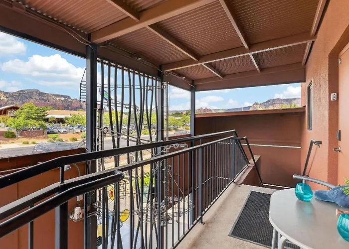 Red Rock Duo By Avantstay - Sleeps 8 2 Retreats With Mountain Views Heart Of West Appartement *
